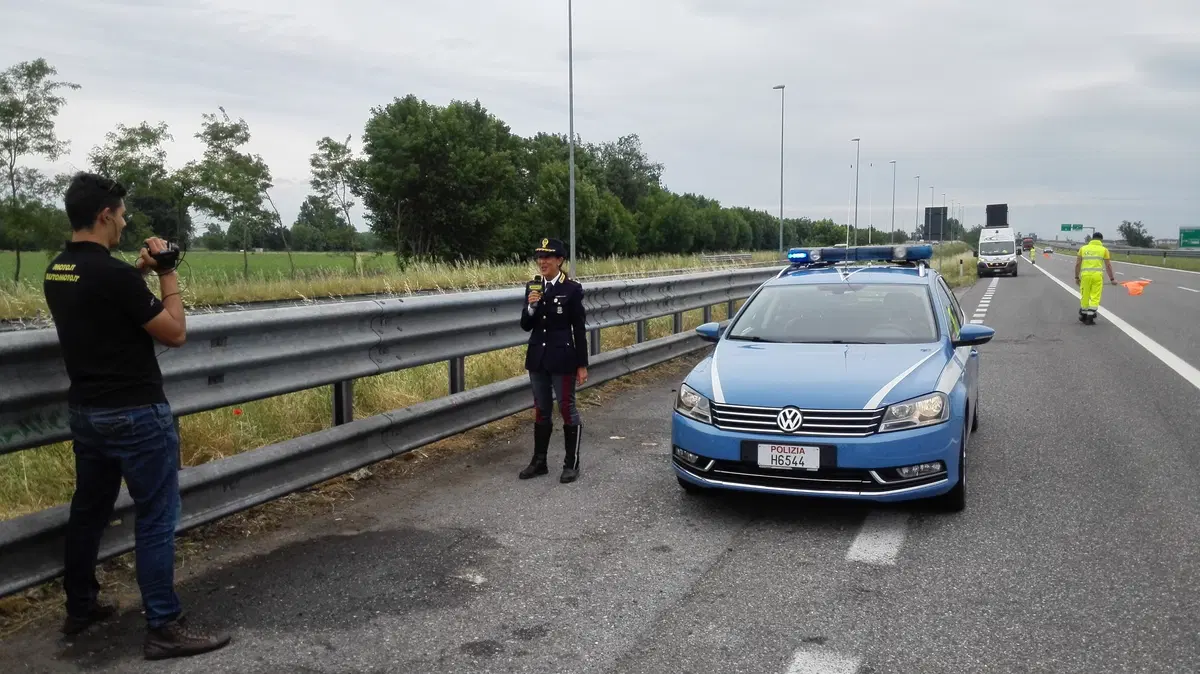 Polizia Stradale in azione: come trasportare il cane in auto (8)