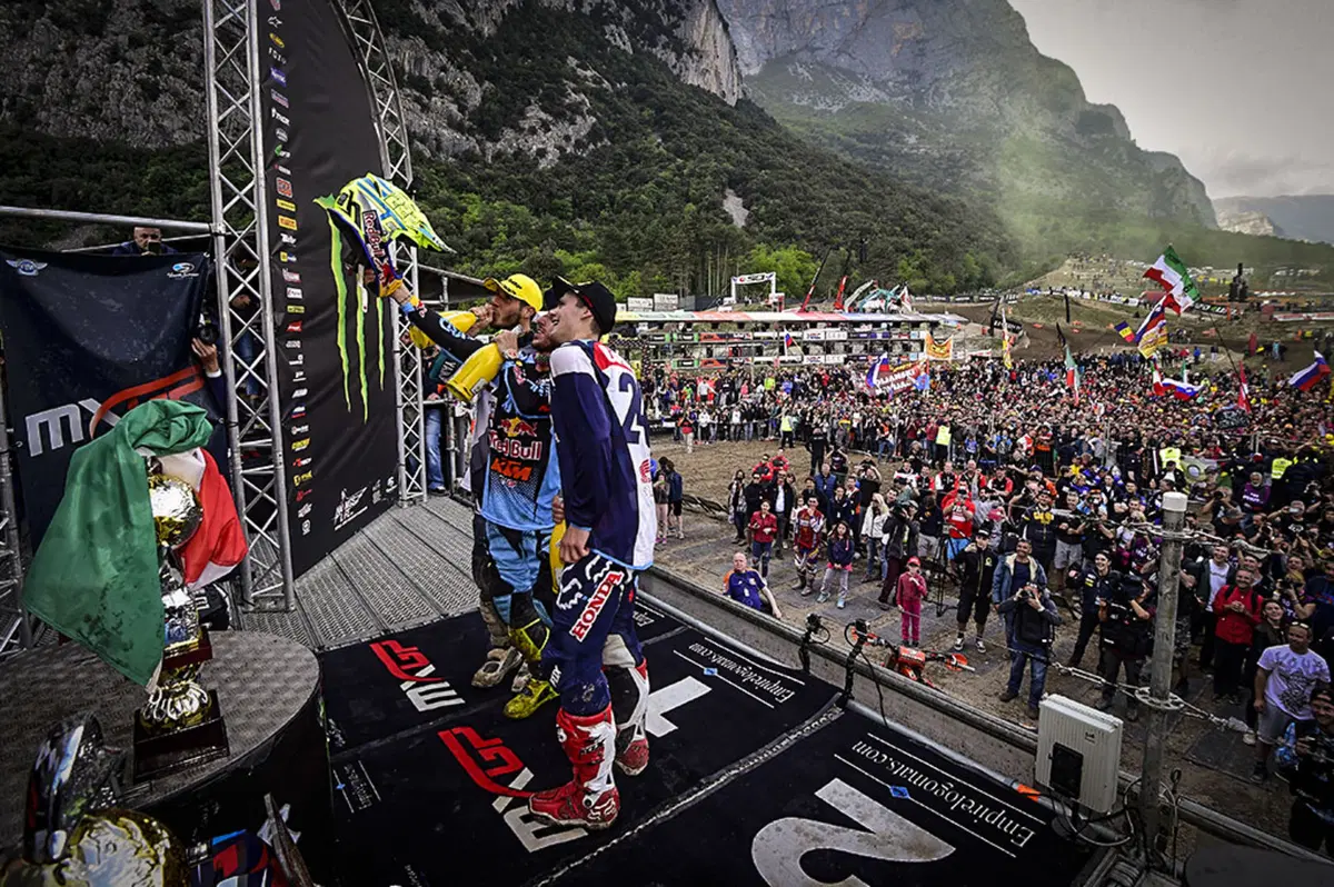 MXGP. Cairoli, le foto più spettacolari del 9° Mondiale (11)