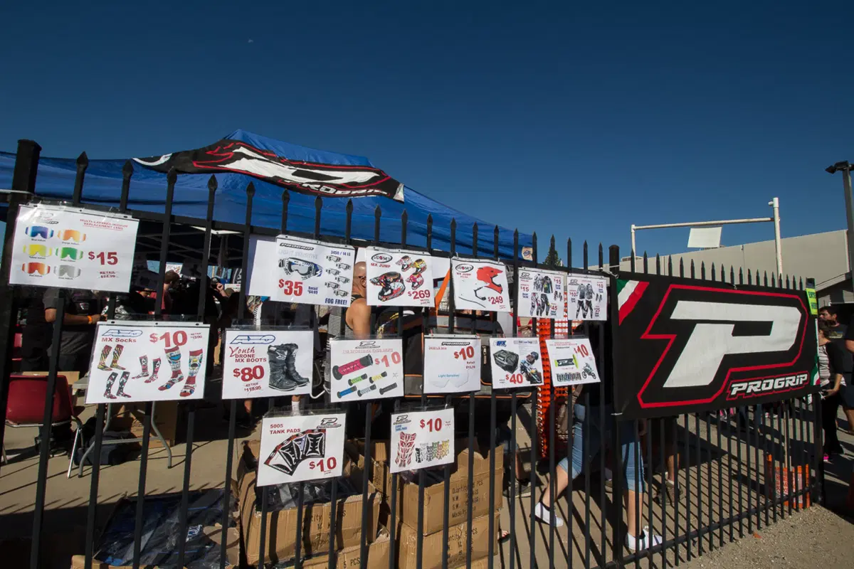 Ride in the USA: Chaparral Parking Lot Sale (15)