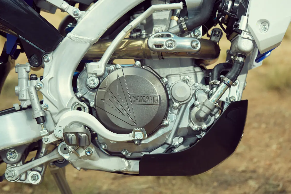 Yamaha WR 450F 2016 dettagli motore (2)