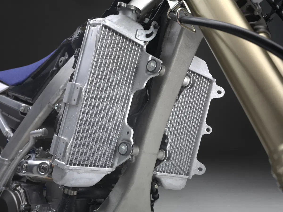 Yamaha WR 450F 2016 dettagli motore (3)