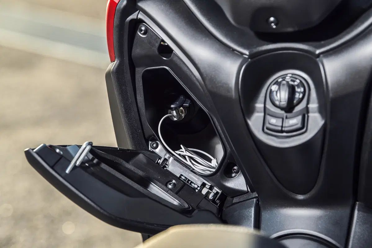 Nuovo Yamaha X-MAX 125 2018 (24)