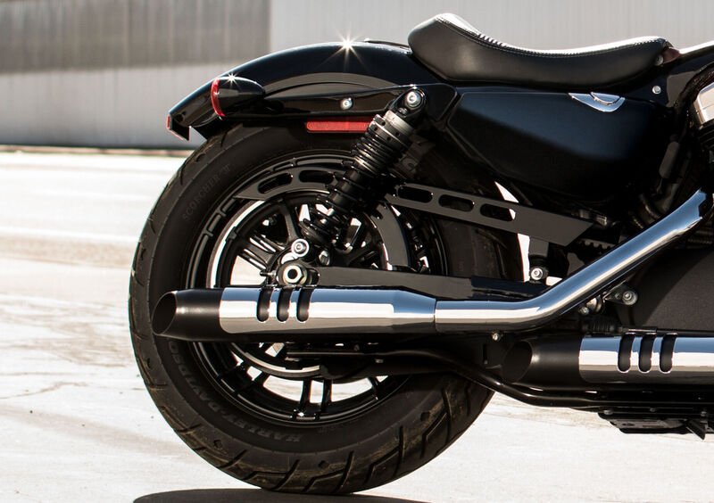 Harley-Davidson Sportster 1200 Forty-Eight (2016 - 20) (2)