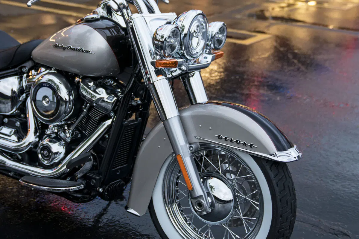 Harley-Davidson Softail 107 Deluxe (2018 - 20) - FLDE (7)