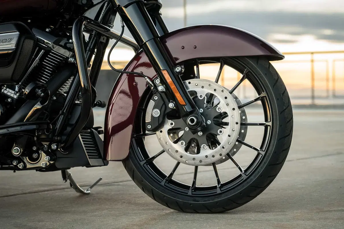 Harley-Davidson Touring 107 Street Glide Special (2017 - 19) - FLHXS (5)