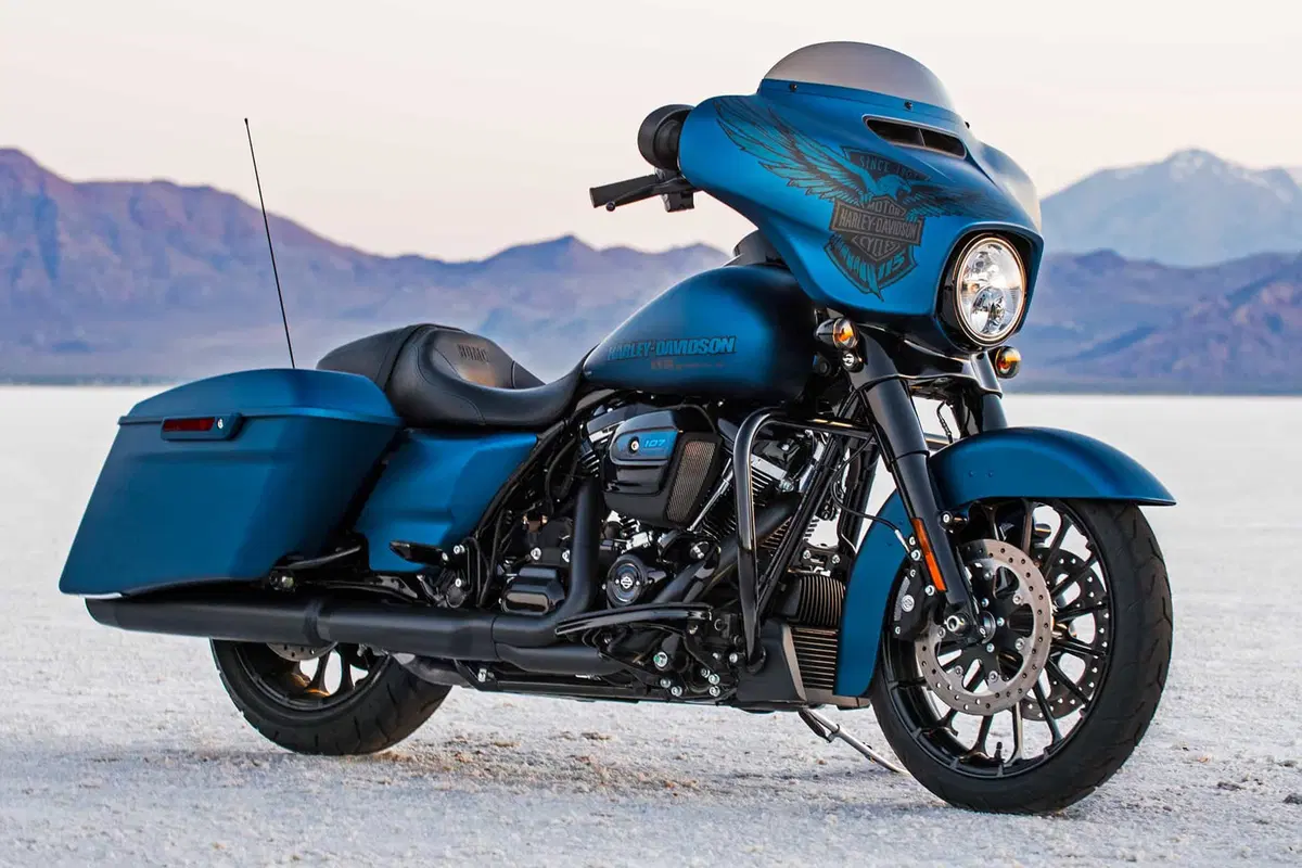 Harley-Davidson Touring 107 Street Glide Special (2017 - 19) - FLHXS (2)