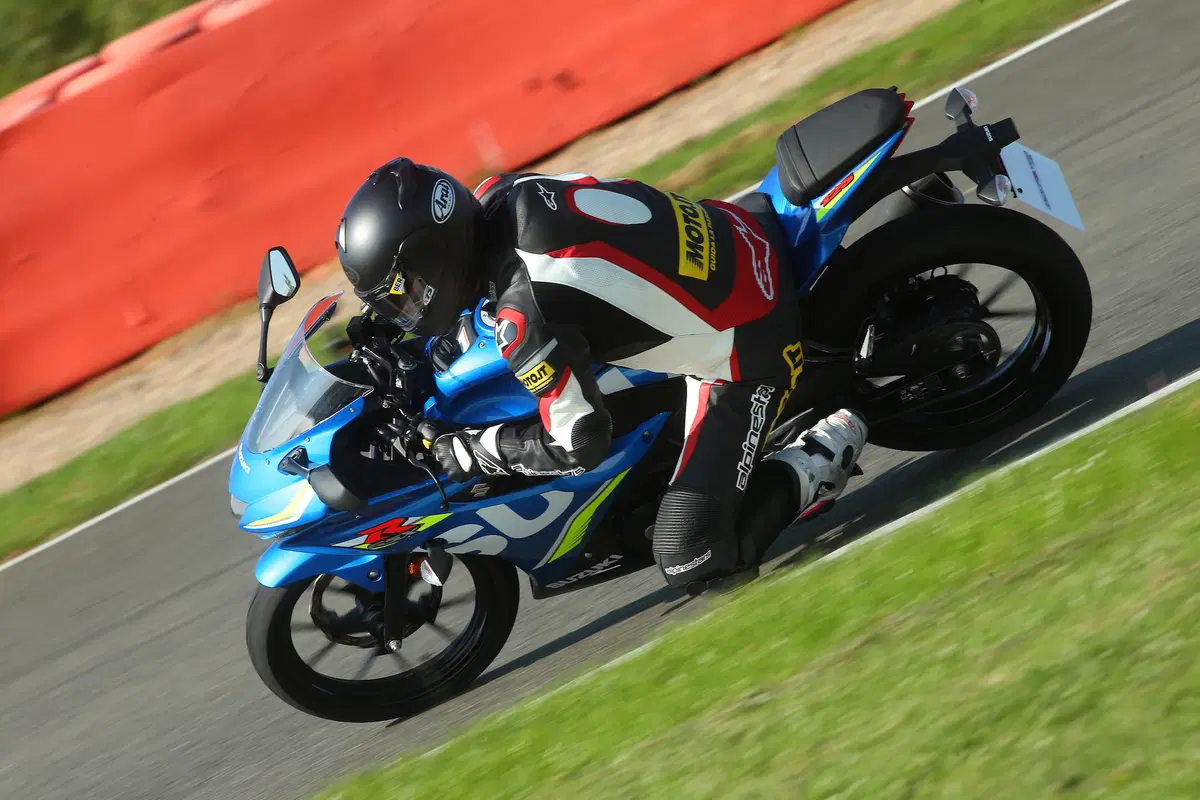 Suzuki GSX-R 125 e GSX-S 125 (2)