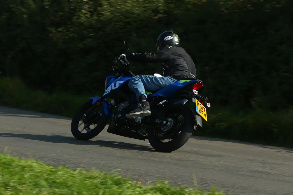 Suzuki GSX-R 125 e GSX-S 125 (9)