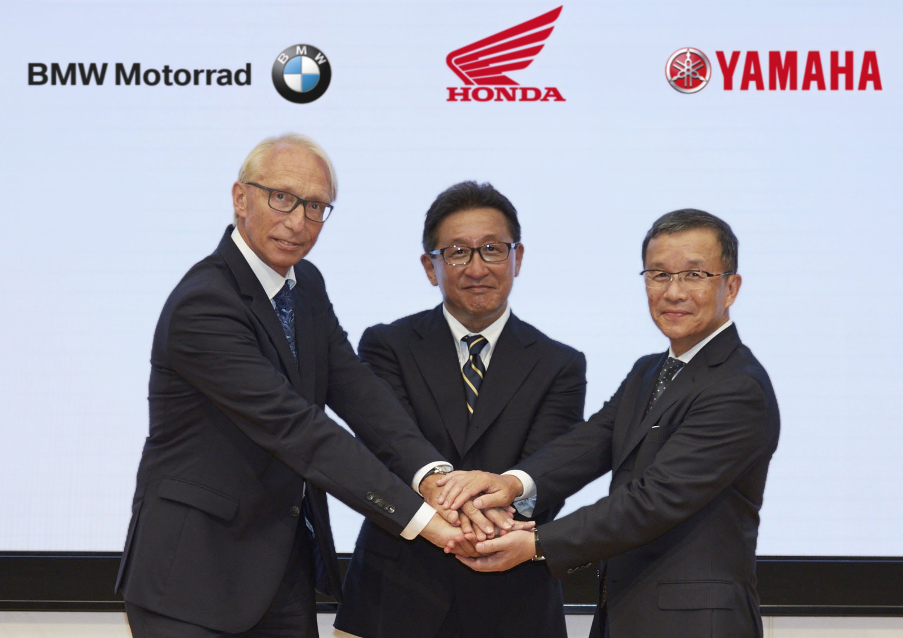 BMW, Honda e Yamaha connesse con il C-ITS