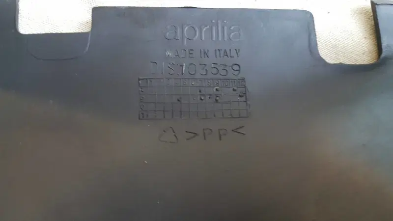Scocca Nera Leonardo Aprilia (3)