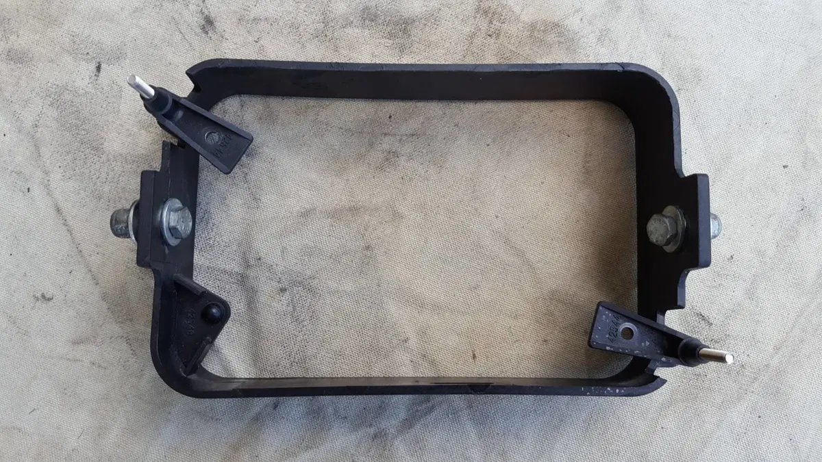 Cornice Fanale NTX Moto Guzzi (3)