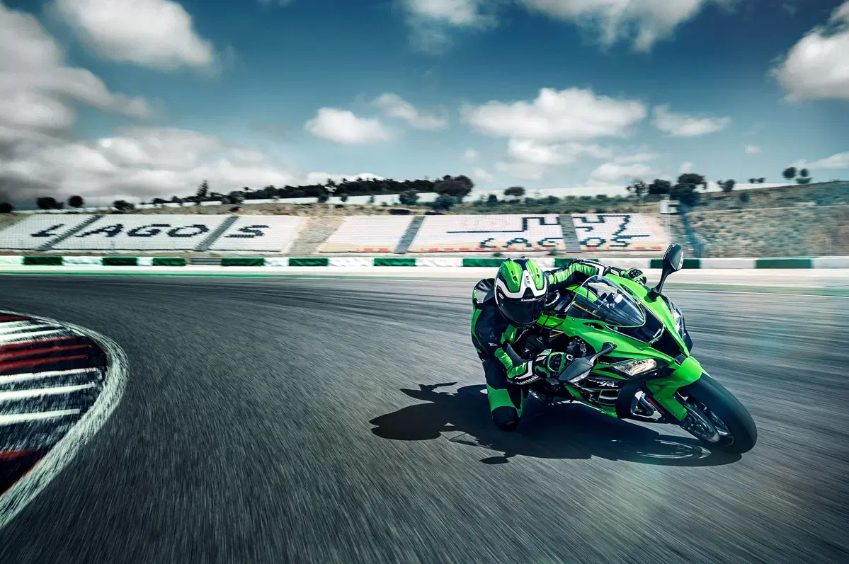 Kawasaki ZX-10R Ninja 2016: la gallery (3)