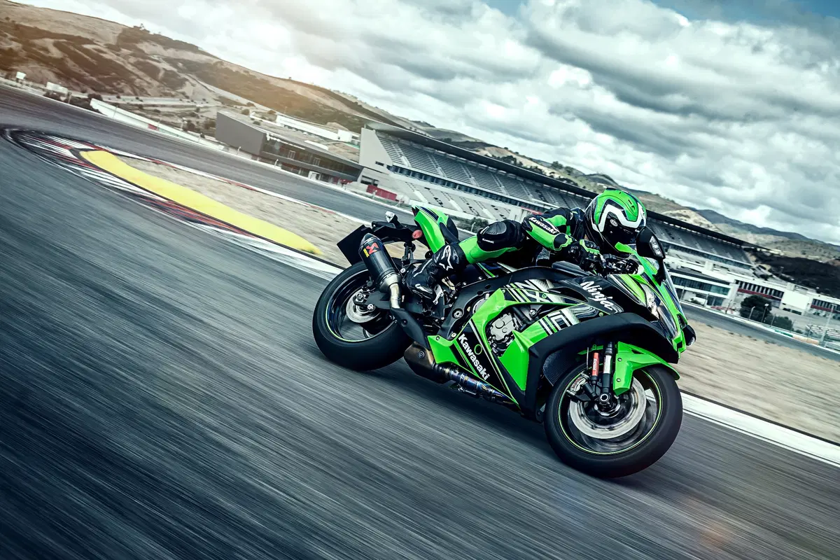 Kawasaki ZX-10R Ninja 2016: la gallery (2)