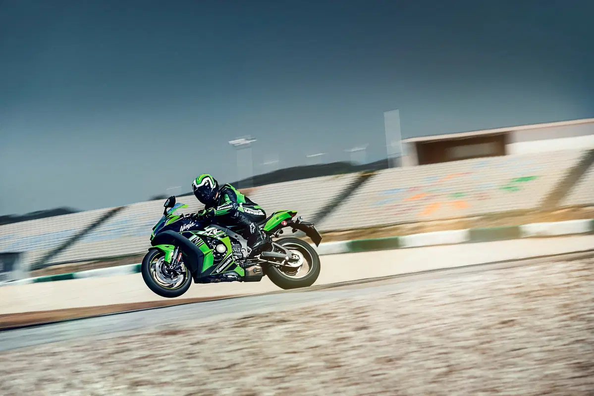 Kawasaki ZX-10R Ninja 2016: la gallery