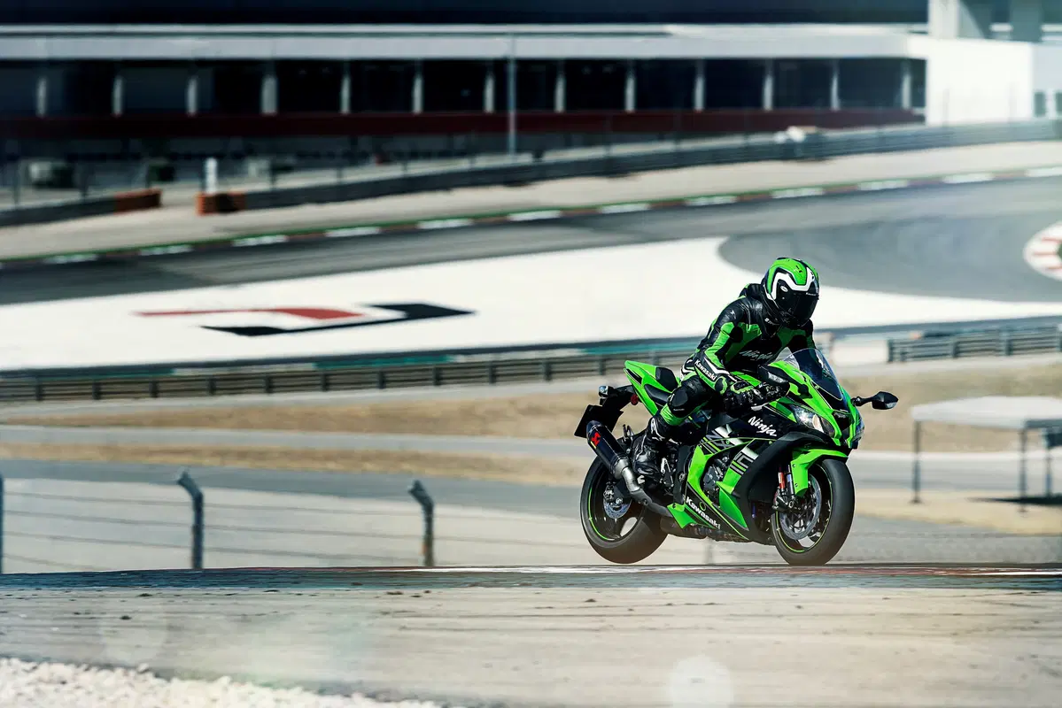Kawasaki ZX-10R Ninja 2016: la gallery (5)