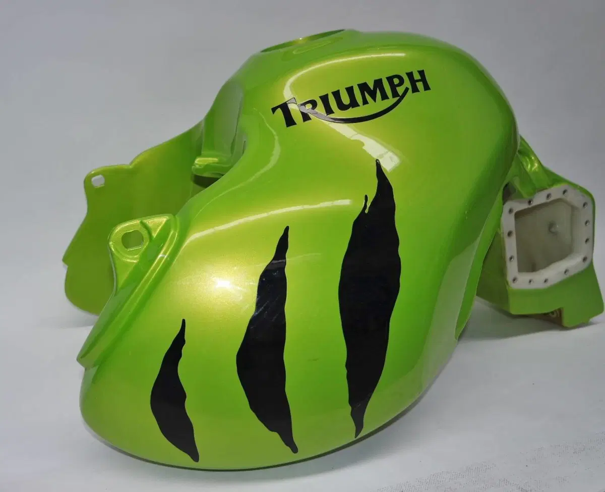 Serbatoio Tiger 955i Triumph (2)