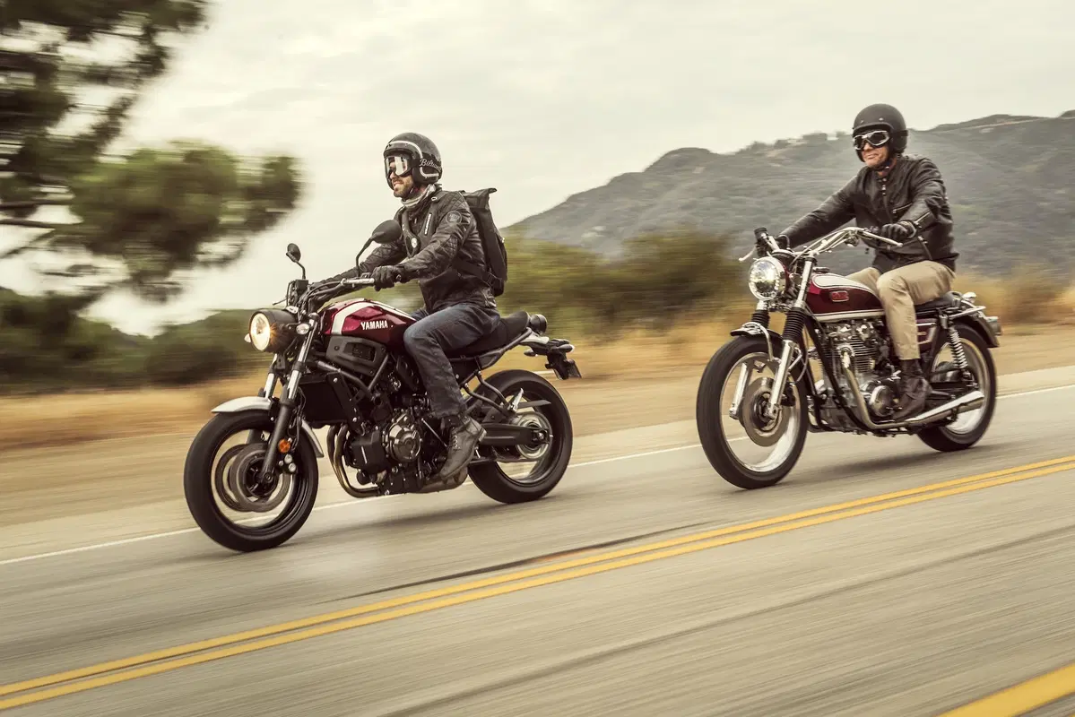 Yamaha XSR 700 e XSR 900 2018: nuove colorazioni