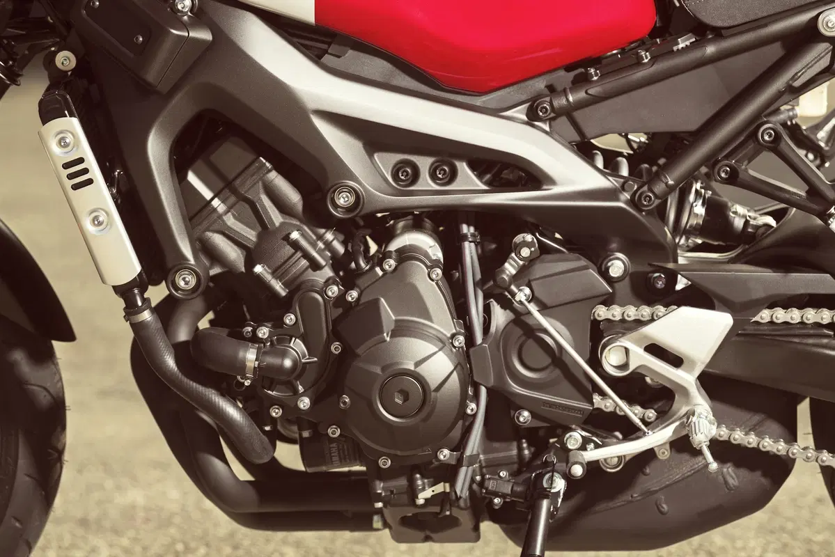 Yamaha XSR 700 e XSR 900 2018: nuove colorazioni (37)