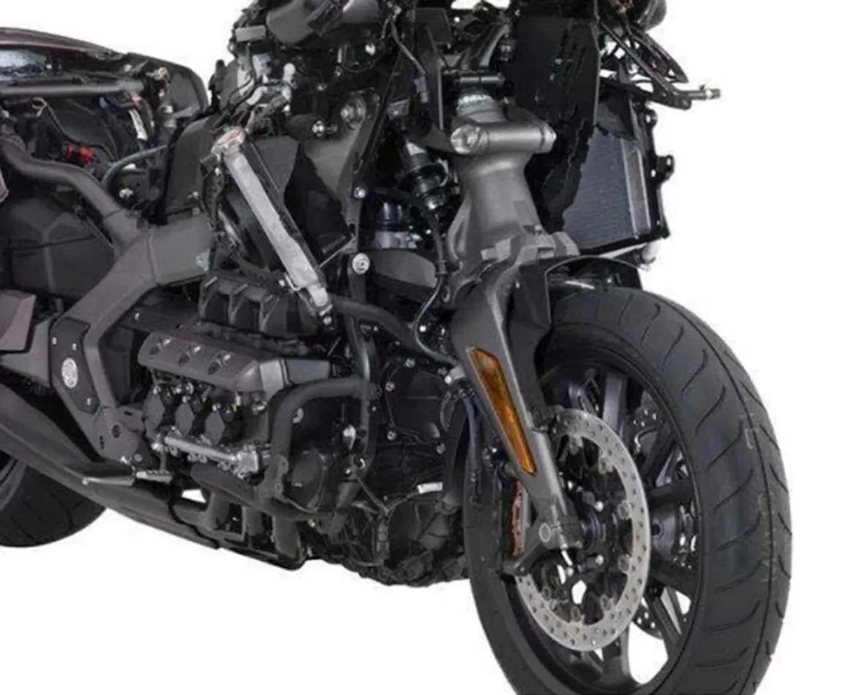 Nuova Honda Gold Wing 2018. Prime foto (6)