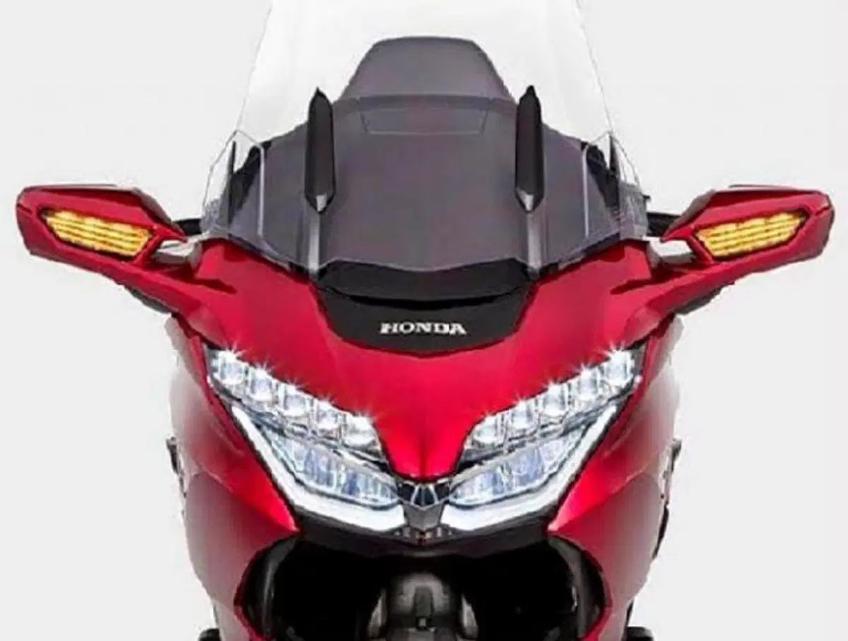 Nuova Honda Gold Wing 2018. Prime foto (7)