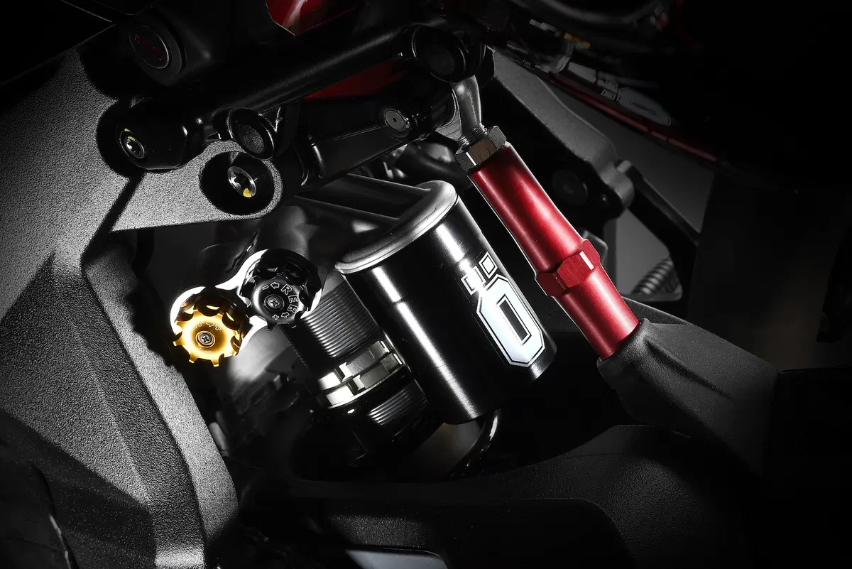 MV Agusta F4 LH44 (3)