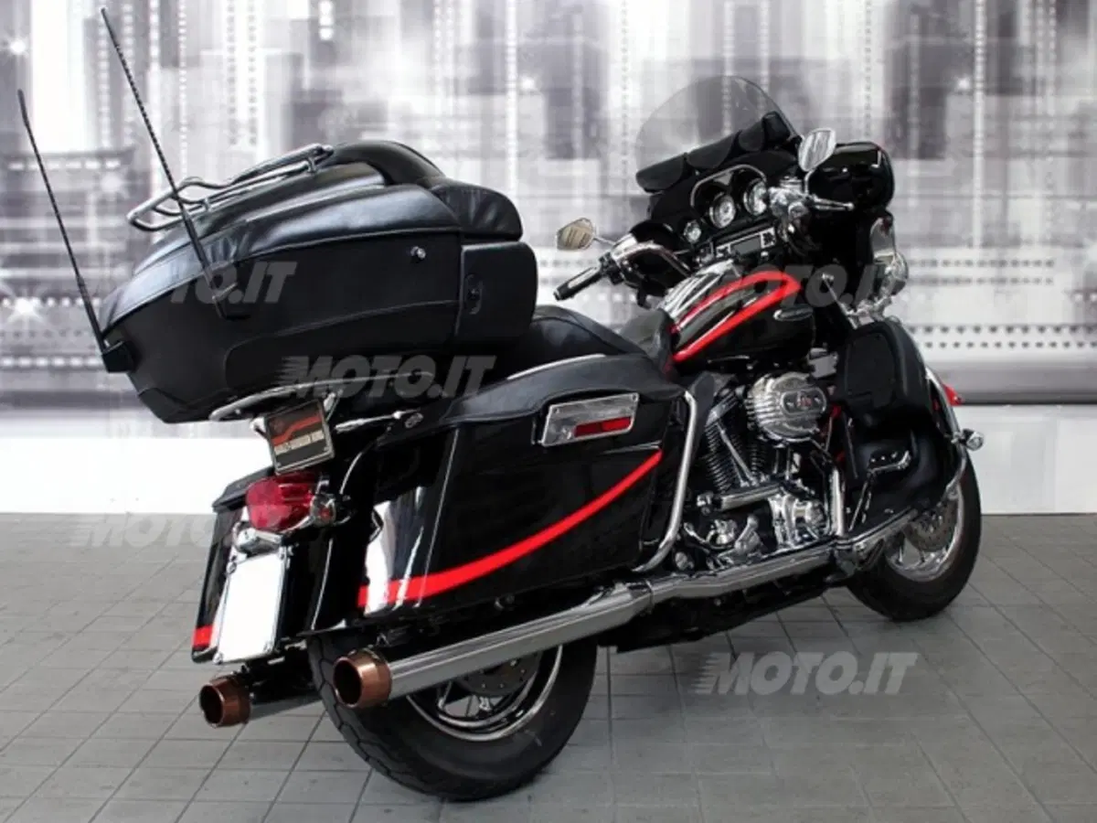 Harley-Davidson Touring 1340 Electra Glide Ultra Classic (1989 - 93) - FLHTCU (4)