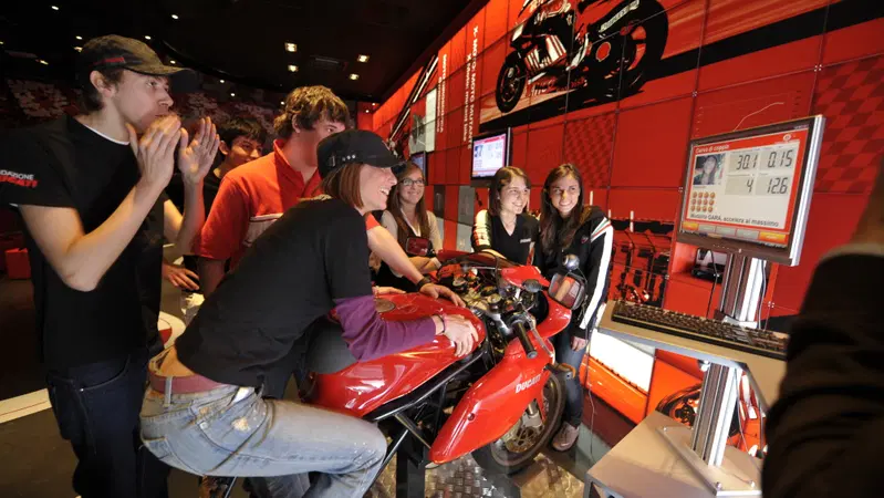 Fisica in Moto (Ducati) al Festival della Scienza