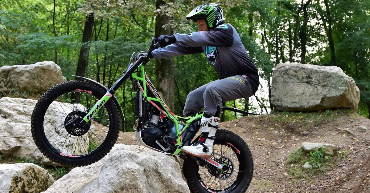 Vertigo Combat Vertical 300