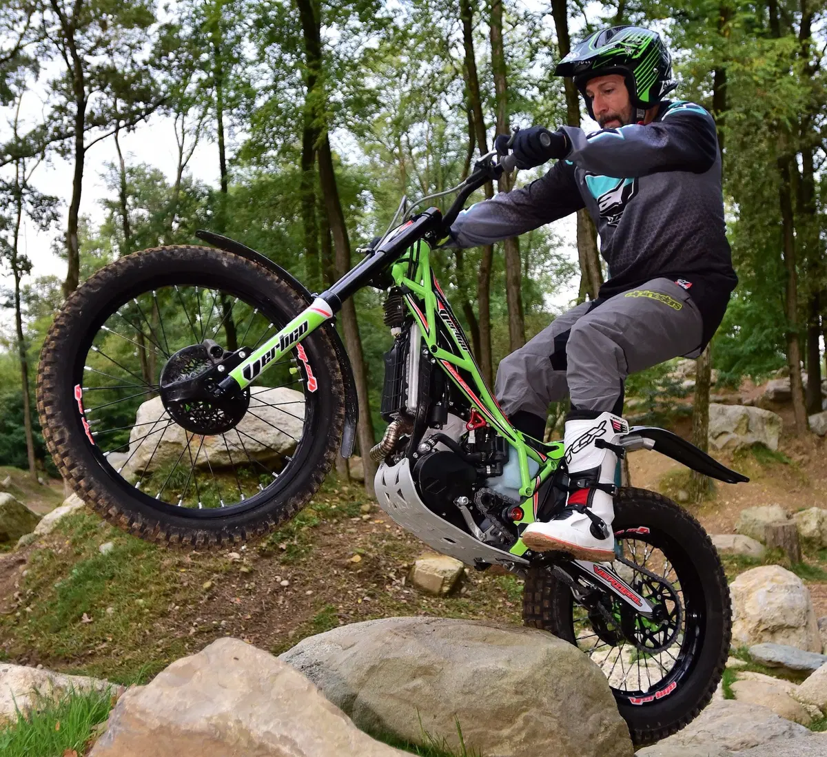 Vertigo Combat Vertical 300 (8)