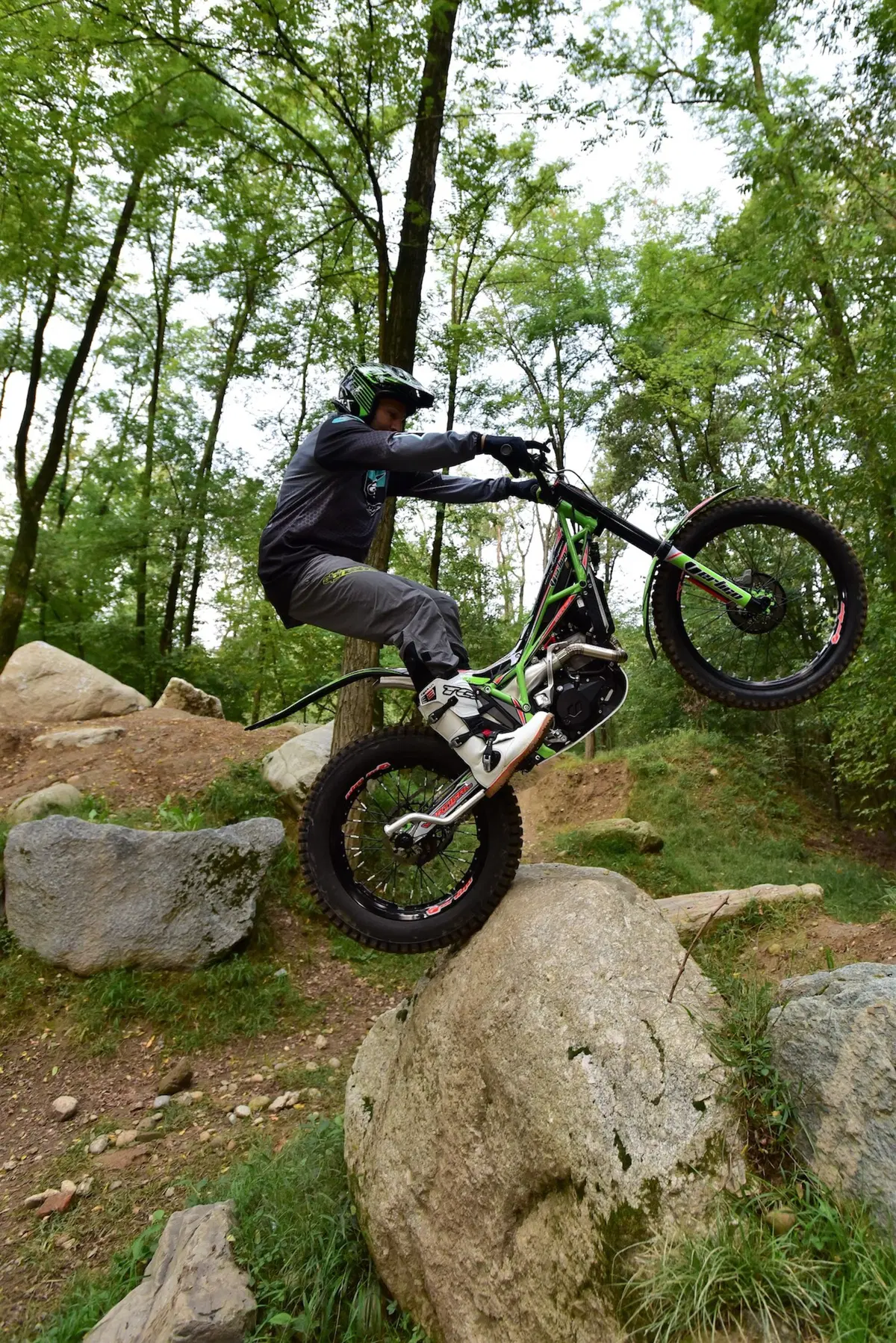 Vertigo Combat Vertical 300 (9)