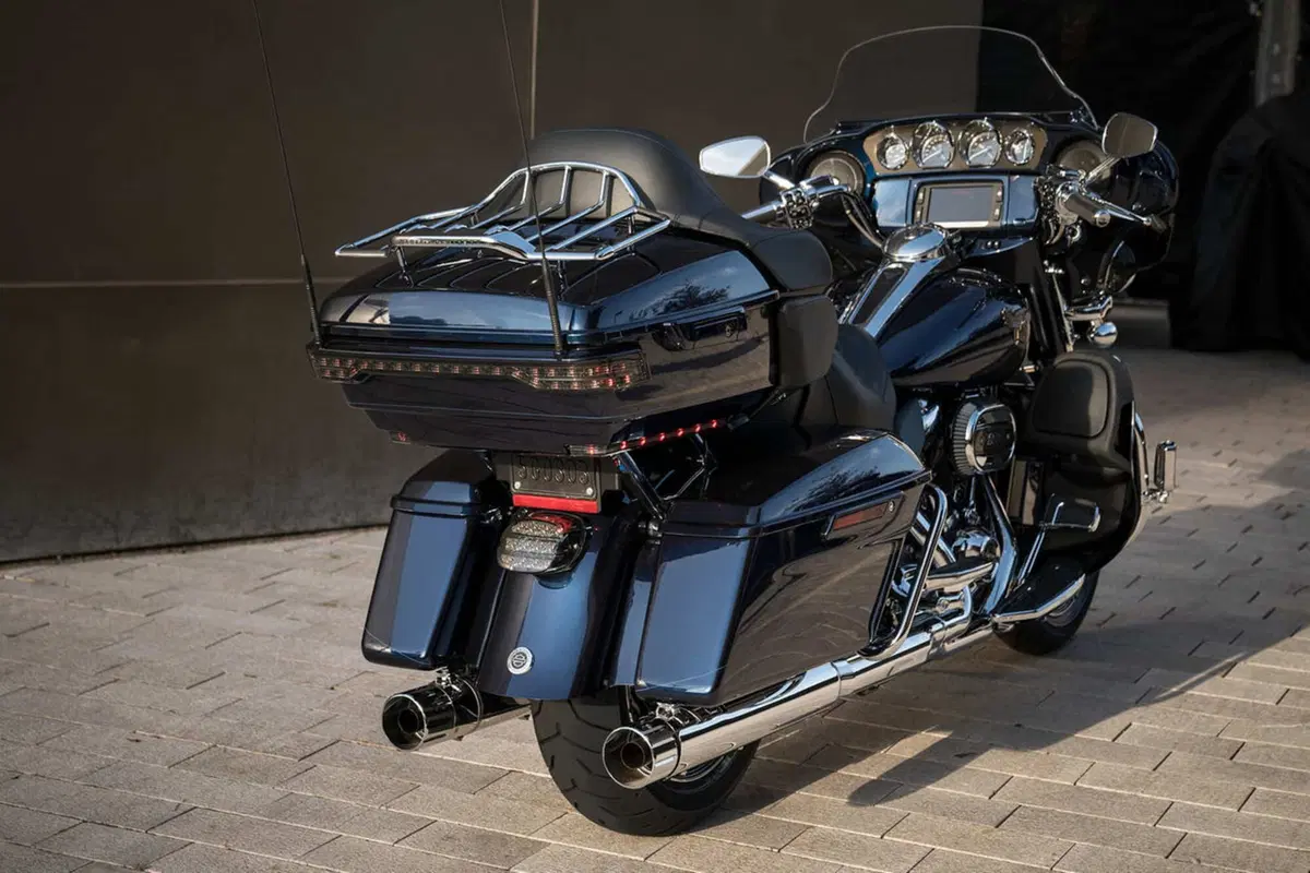Harley-Davidson CVO - Custom Vehicle Operations 117 Limited (2018 - 20) - FLHTKSE (14)