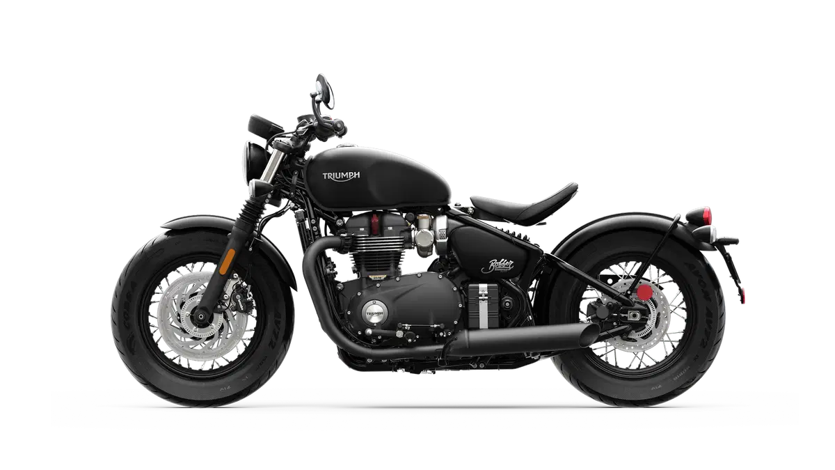 Triumph Bonneville Bobber Black (2)