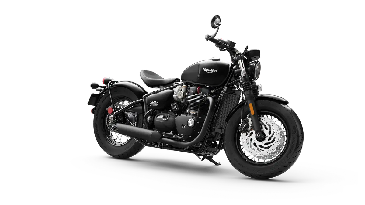 Triumph Bonneville Bobber Black (15)