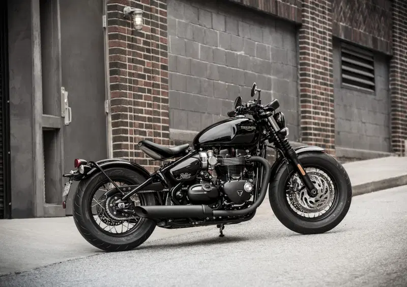 Triumph Bonneville Bobber Black 1200 Bonneville Bobber Black 1200 (2018 - 20) (3)