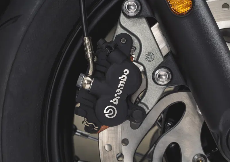 Triumph Bonneville Bobber Black 1200 Bonneville Bobber Black 1200 (2018 - 20) (6)