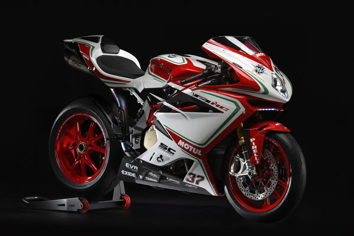 MV Agusta F4 RC 2018, la replica SBK da 212 cv 