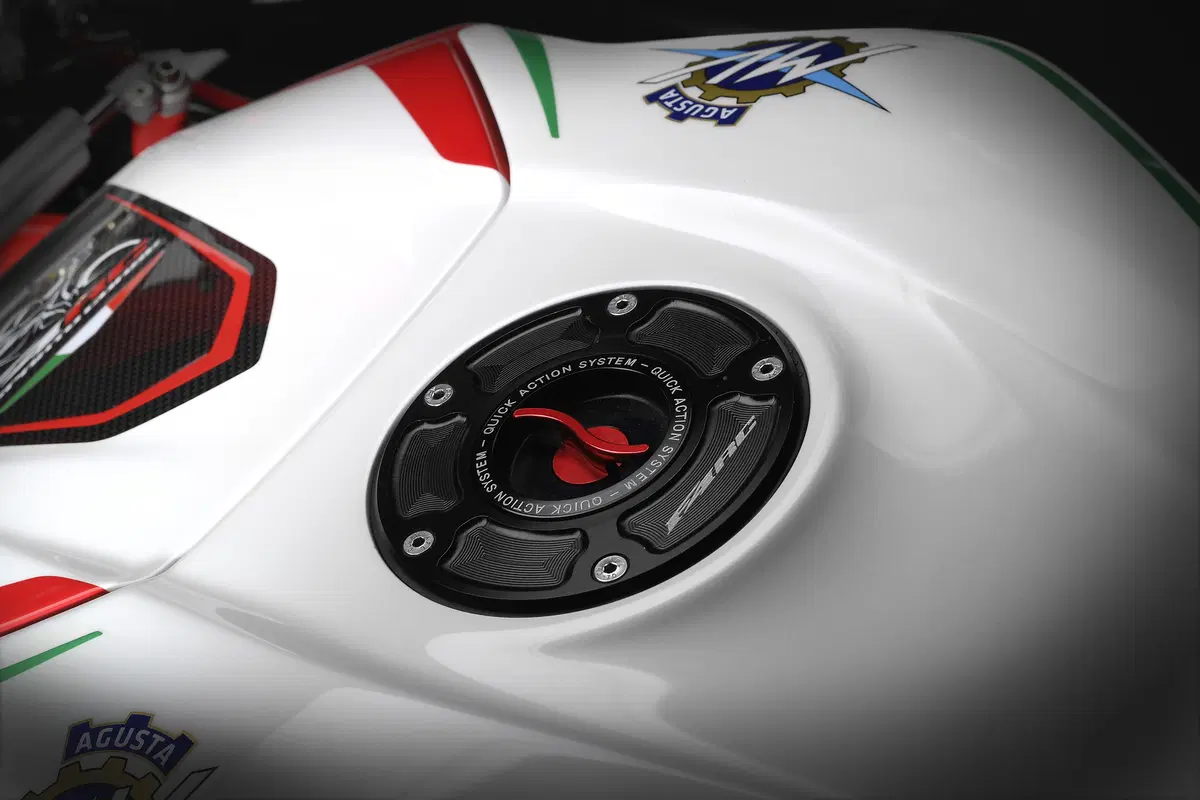 MV Agusta F4 RC 2018, la replica SBK da 212 cv  (11)