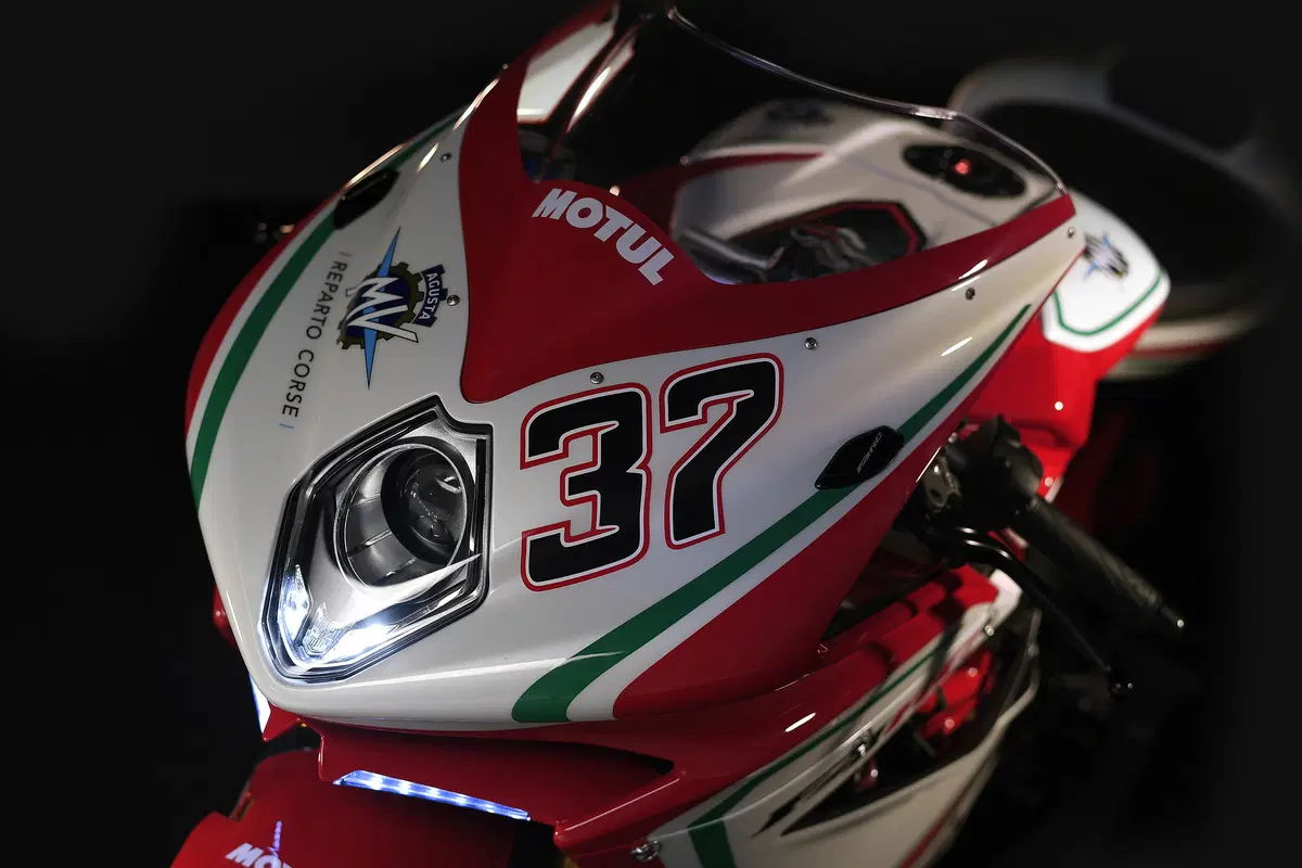 MV Agusta F4 RC 2018, la replica SBK da 212 cv  (14)