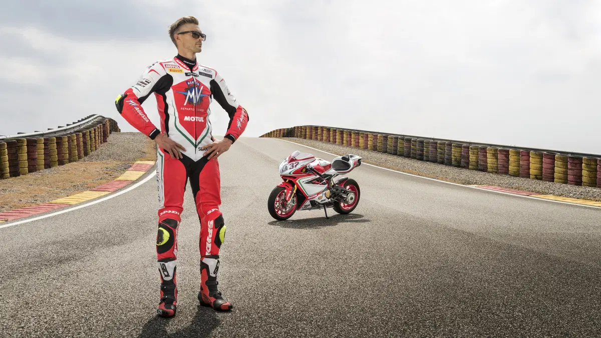 MV Agusta F4 RC 2018, la replica SBK da 212 cv  (26)