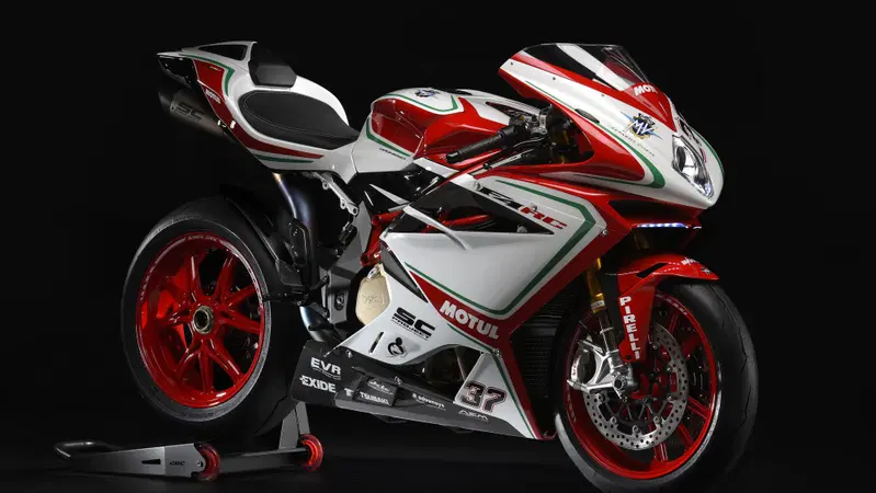 MV Agusta F4 RC 2018, la replica SBK da 212 cv 