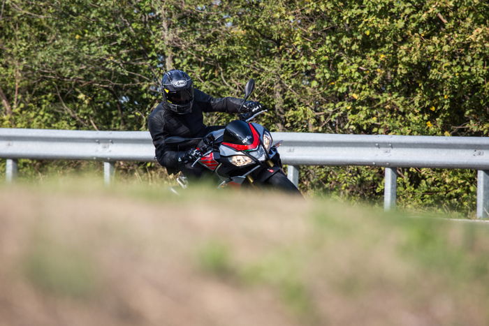 Un test dell'Aprilia Tuono V4: è sempre un piacere