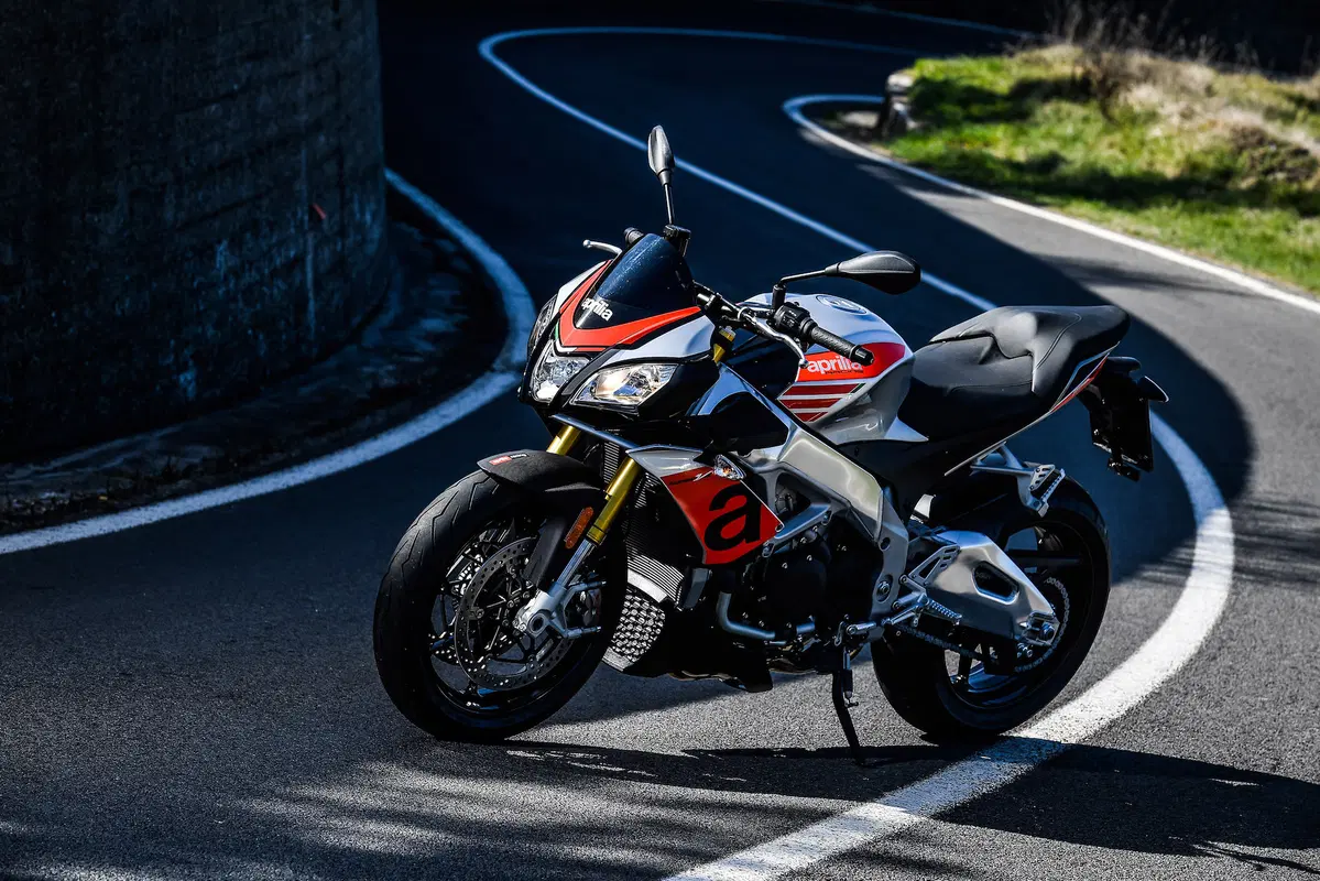 Aprilia Tuono 1100RR. Supersportiva nuda (16)