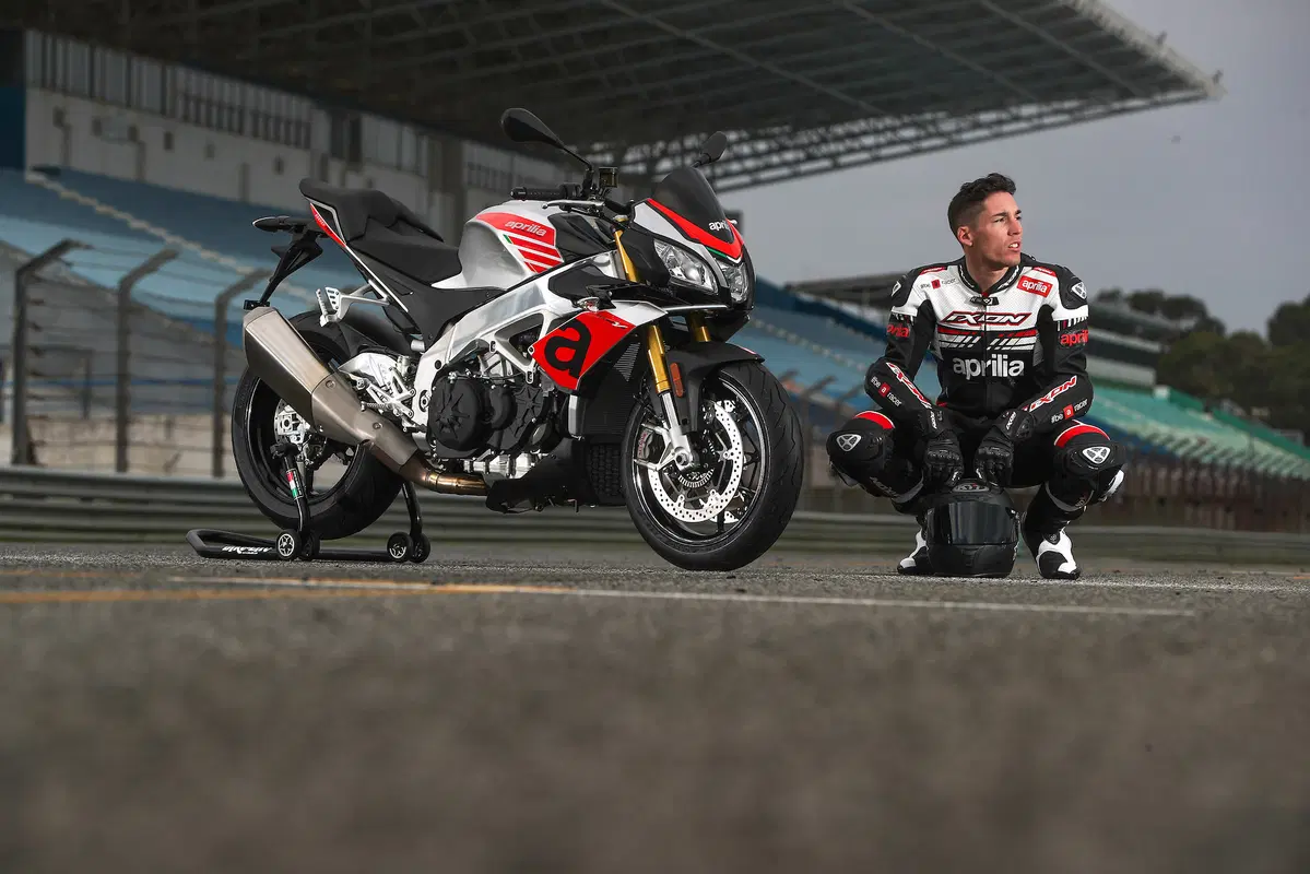 Aprilia Tuono 1100RR. Supersportiva nuda (21)