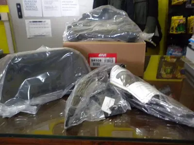 SR108 X PIAGGIO MP3 Givi