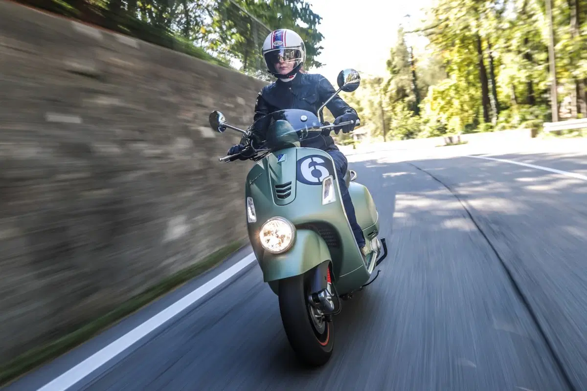 Vespa Sei Giorni (6)