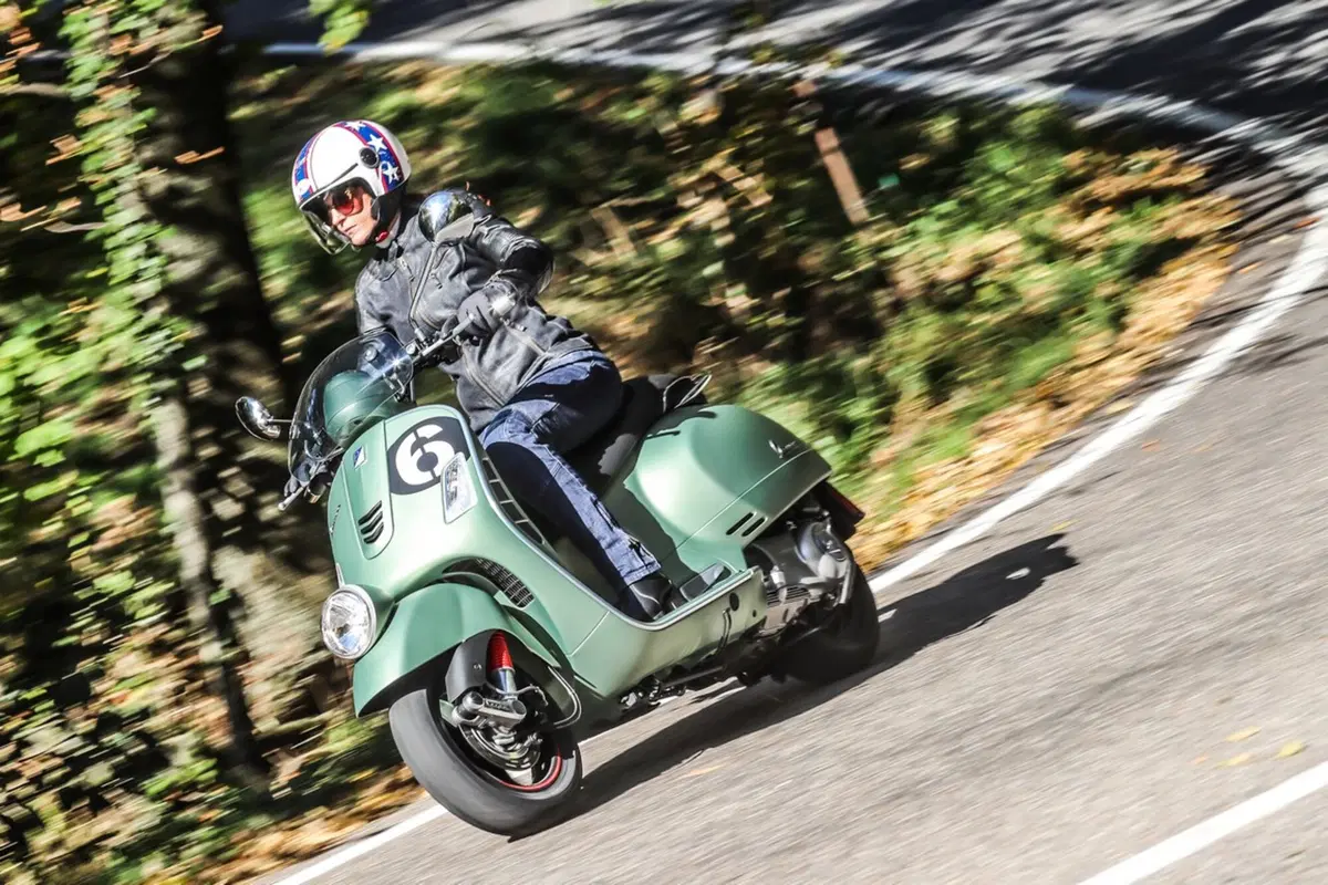 Vespa Sei Giorni (5)