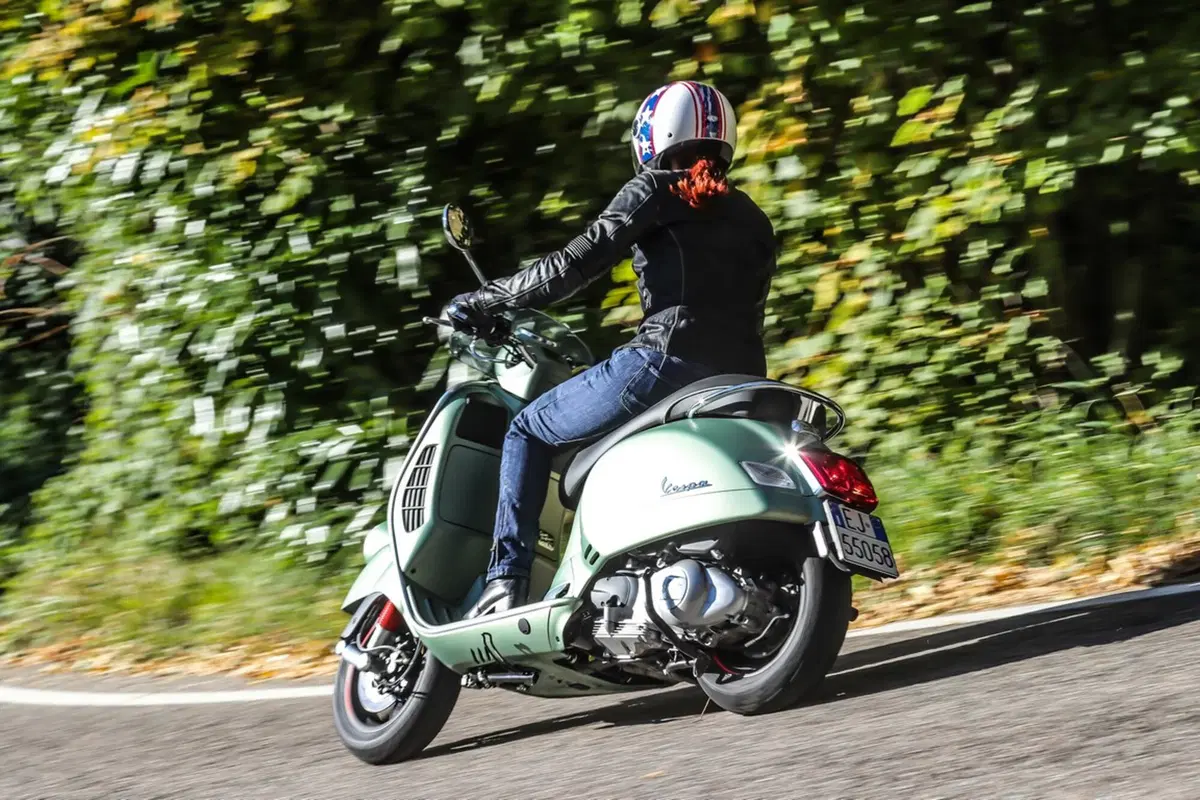 Vespa Sei Giorni (4)