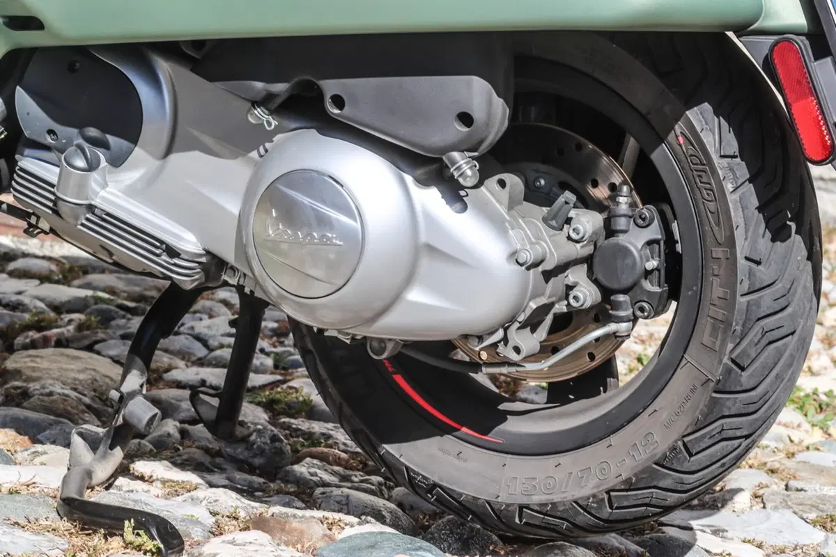 Vespa Sei Giorni (19)