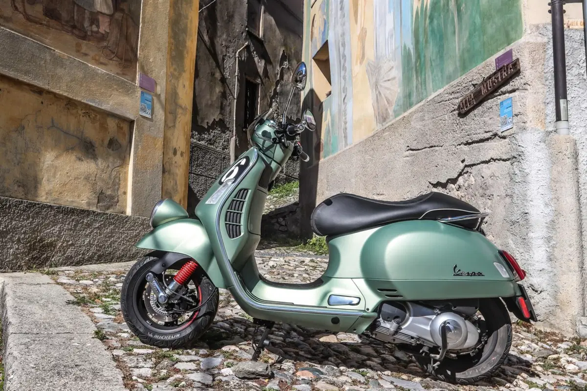 Vespa Sei Giorni (14)