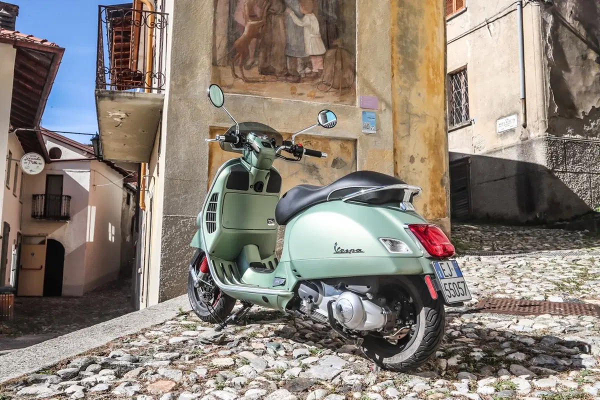 Vespa Sei Giorni (13)